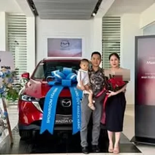 Hoạt động tư vấn và giao xe Mazda tại Hòa Bình 5